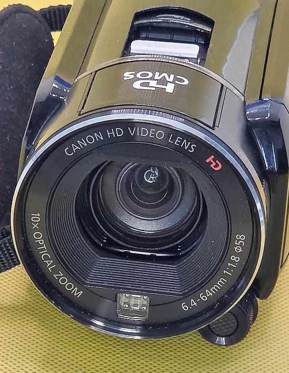 Videocamere: Canon Legria HFS200 mit Rode Micro – Usato da Effretikon venduto da lilli5005 2