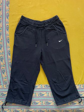 Nike Sporthose kurze Trainerhose schwarz Grösse S