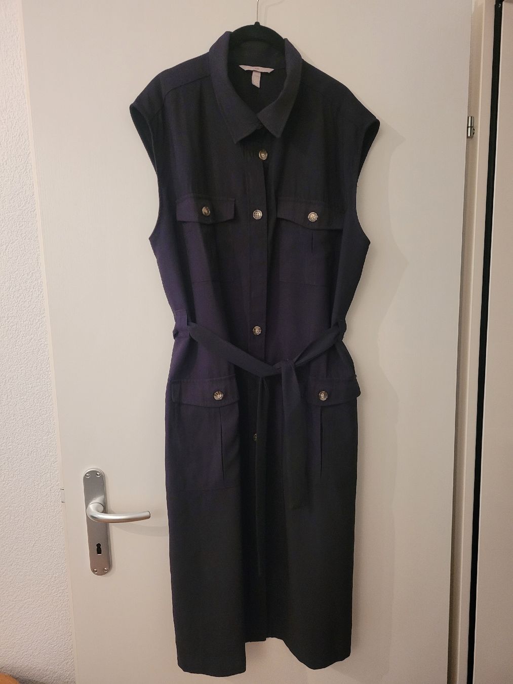 Vestiti: Schwarzes Kleid gr XL – Nuovo (secondo la descrizione) da Laupen ZH venduto da Magic06