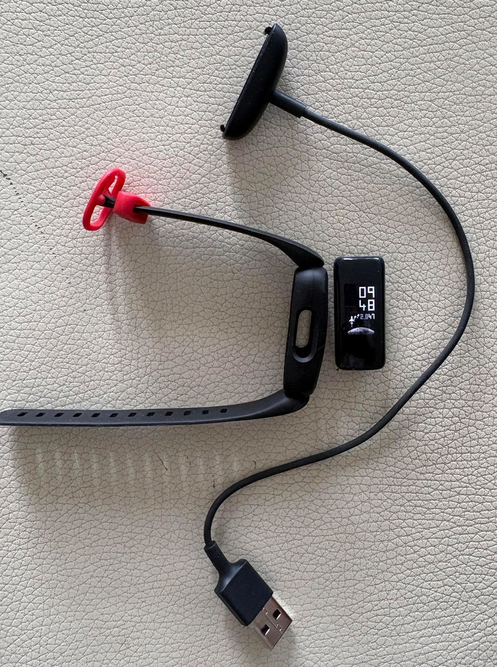 Fitbit Smartwatch: Fitbit Ace 3 mit Ladekabel – D'occasion à Olten par Superpurzel 1