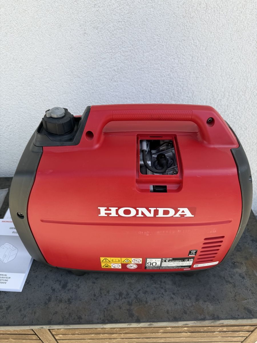 Honda Generatori di corrente: Honda EU22i – Usato da Neuwilen venduto da fal_qy7g 2