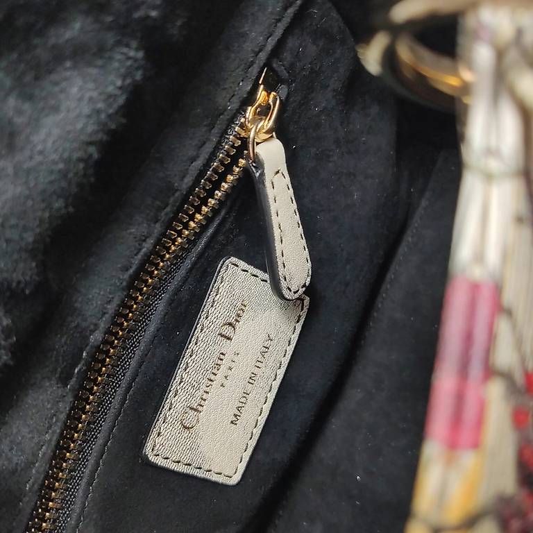 Taschen für Damen: Christian Dior Lady Dior Mini Phoenix  Édition limitée – Gebraucht aus Lausanne von Temamapaire 4