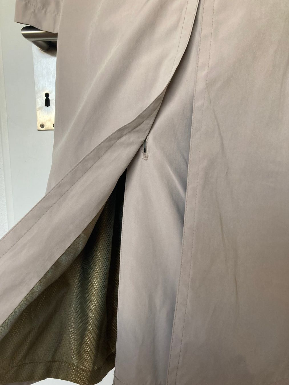 Cappotti: Trenchcoat, Gr. 50 - NEU – Nuovo (secondo la descrizione) da Basel venduto da Nofretete39 5