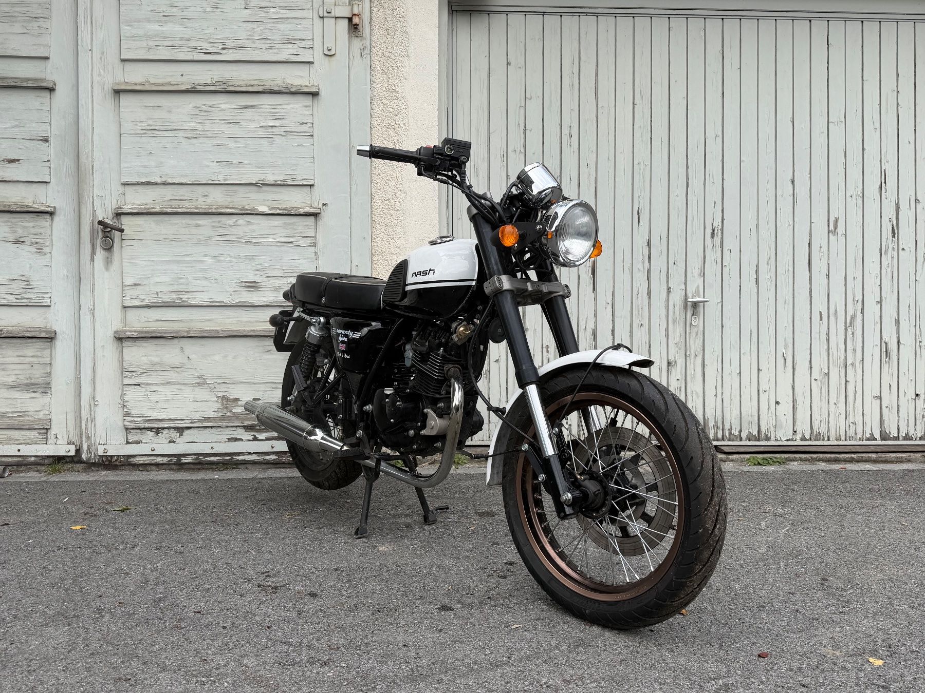 Mash 125 Seventy-Five 11TKM Cafe Racer Bobber Ab 16 Fahrbar (Gebraucht ...