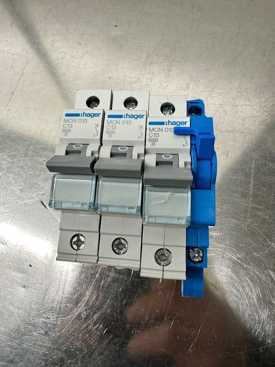 ABB Neutralleitertrenner bis 63A (Gebraucht) in Oberbuchsiten für CHF 1