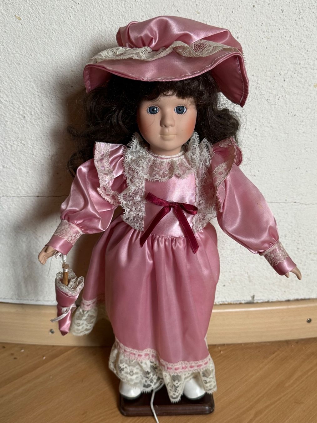 Bambole: Schöne Sammler—Puppe ca.30cm – Usato da Winterthur venduto da sportdisco2 2