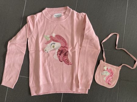 Mädchen Pullover Gr. 134 mit Täschli und Glitzereinhorn