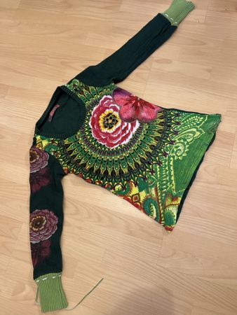 Desigual Shirt/ Pullover Gr. M, grün, langarm Neu!