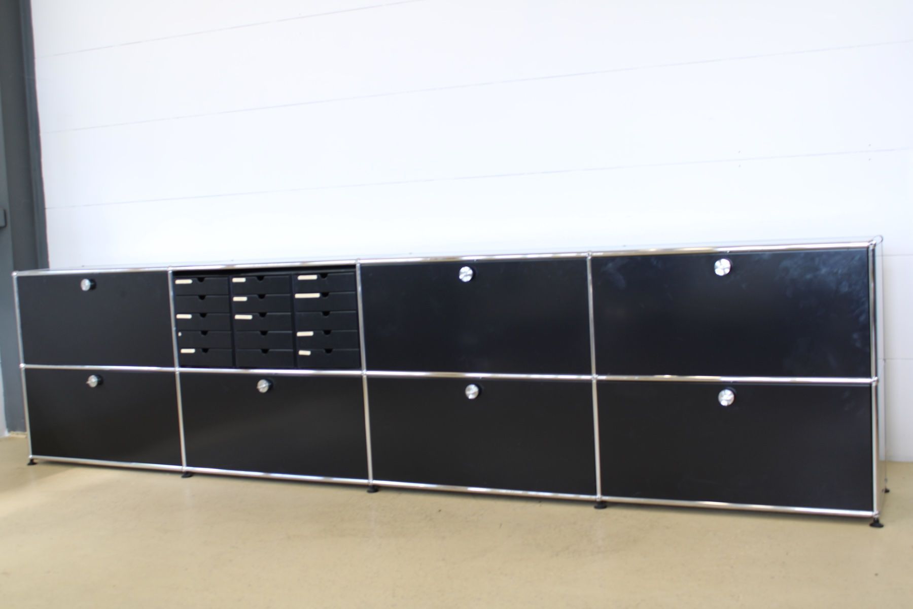 USM Cassettiere: Schönes USM Sideboard – Usato da Meinisberg venduto da atelier_TILIJA