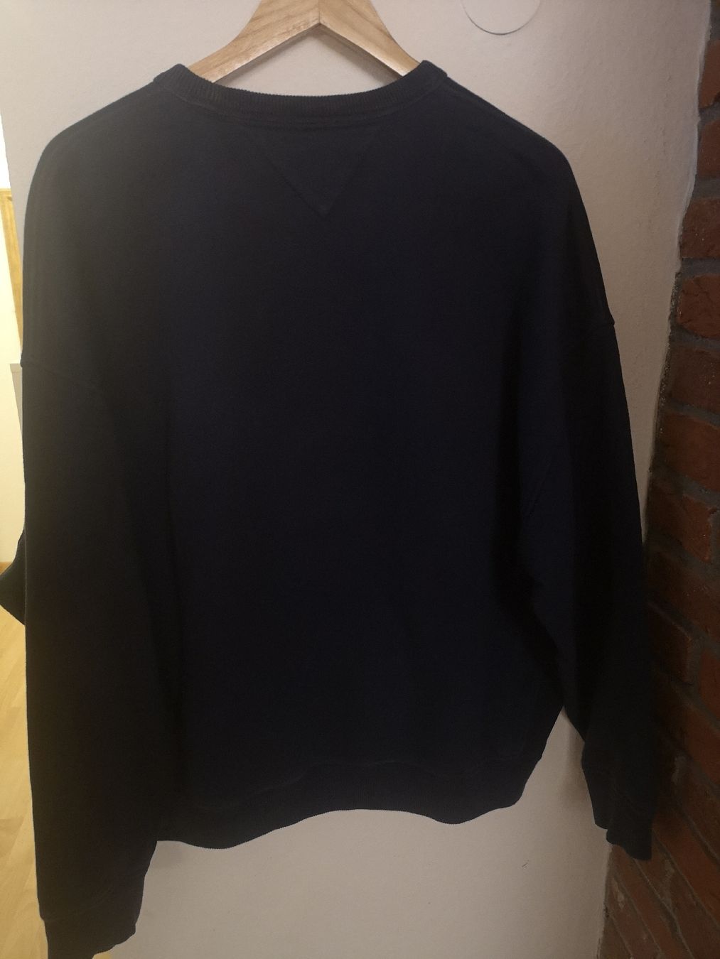 Tommy Hilfiger Maglioni & Felpe: Tommy Jeans (tommy hilfiger) Pullover Gr L. – Usato da Forch venduto da Hakyboss 1