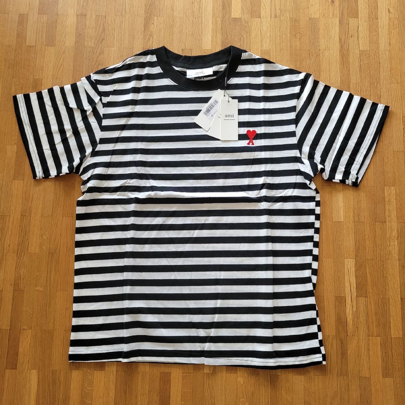 T-shirt: AMI Paris T-Shirt Gr. M – Nuovo e nell'imballaggio originale da Triengen venduto da noa_m5nl