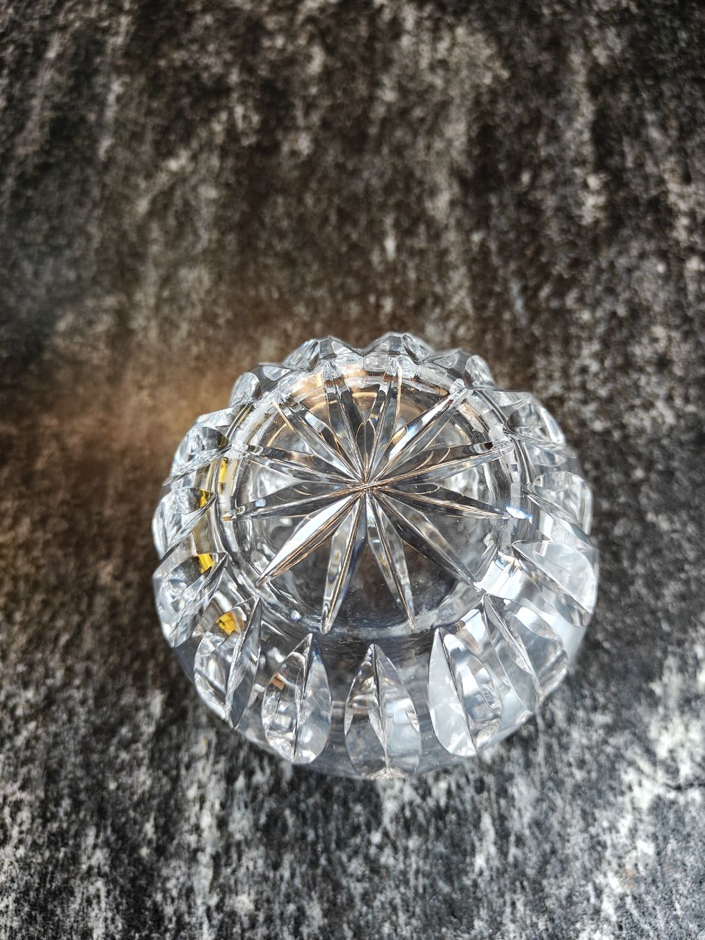 Tutte le decorazioni: Rundgeschliffene Kristallvase. – Usato da Fideris venduto da VonRiva86 3