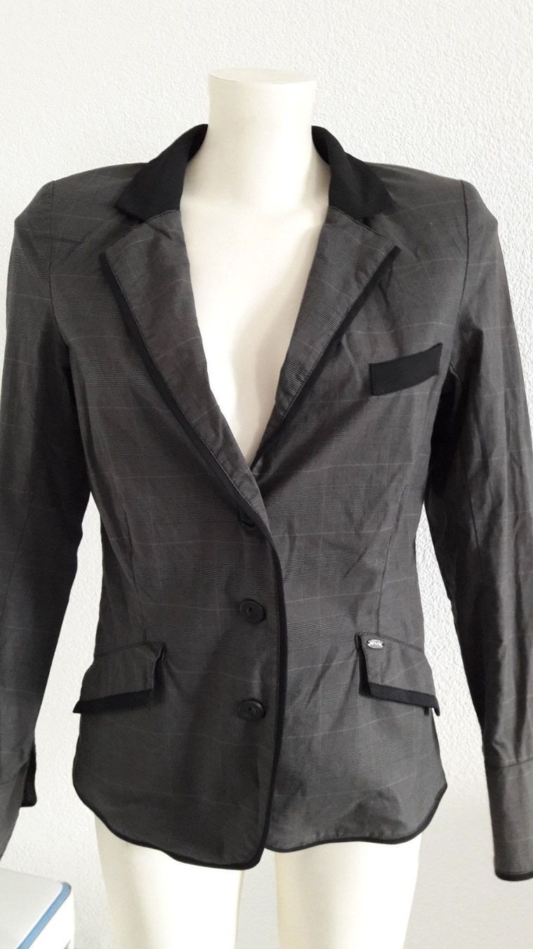 Nile Giacche: Nile Blazer Grau/Schwarz gr,S – Usato da Zofingen venduto da MasterPCI 8