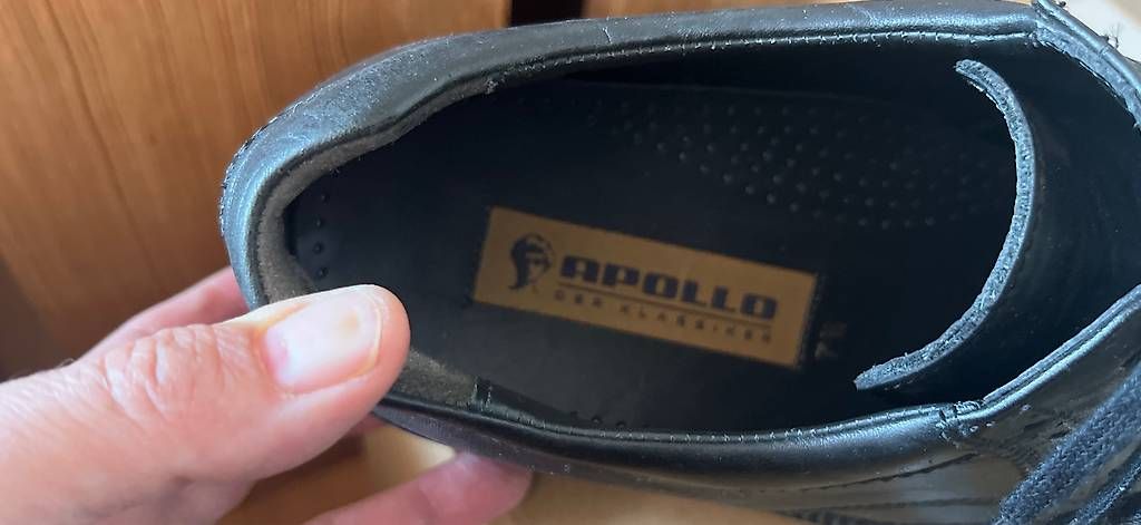 Scarpe da uomo: Robuste Halbschuhe APOLLO Schwarz Leder Gr. 7 1/2 – Usato da Urdorf venduto da Resumasa 4