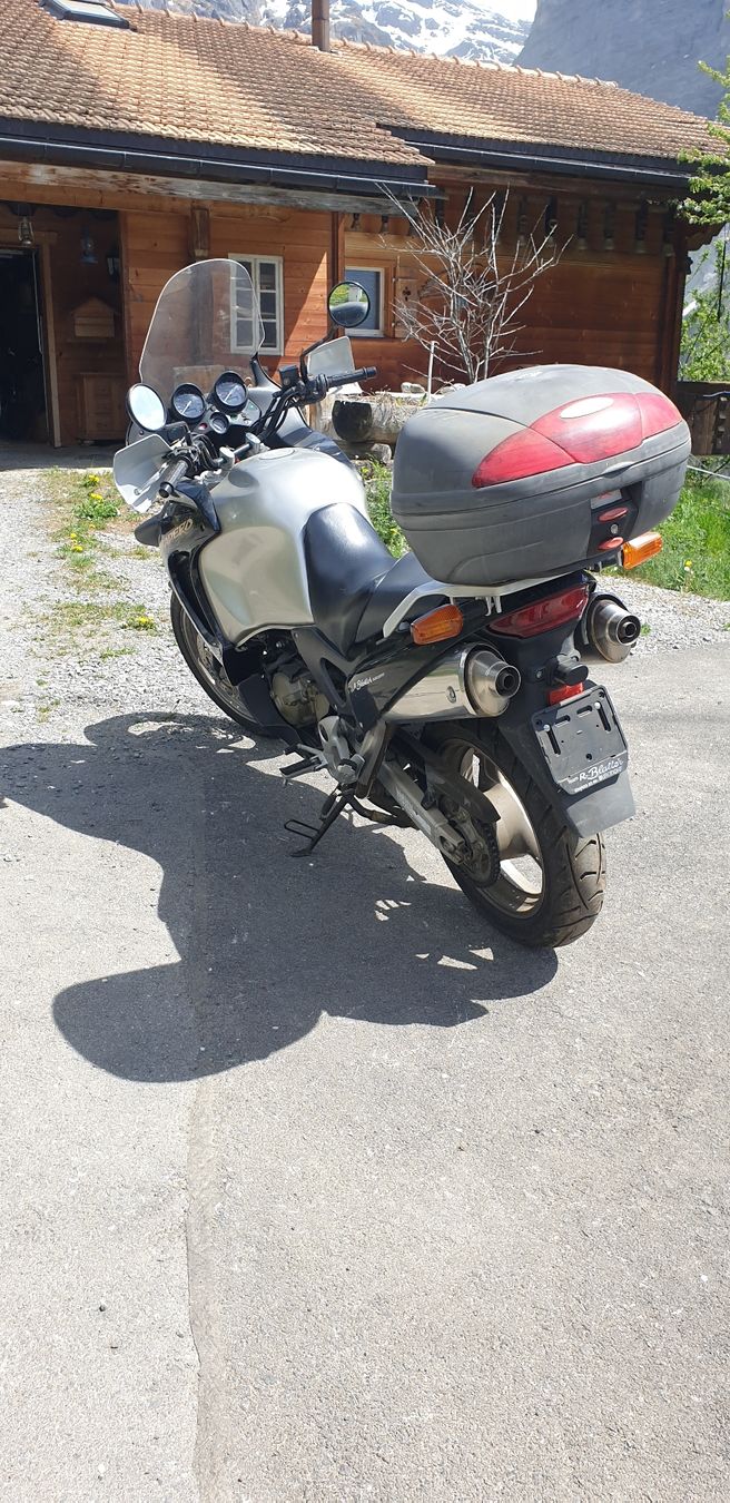 Touring: Honda XL 1000 Varadero  – Usato da Grindelwald venduto da bergpreis01 1