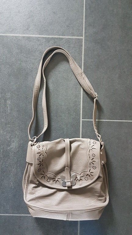 Borse da donna: Handtasche Biaggini – Usato da Giswil venduto da online-Brockenhaus