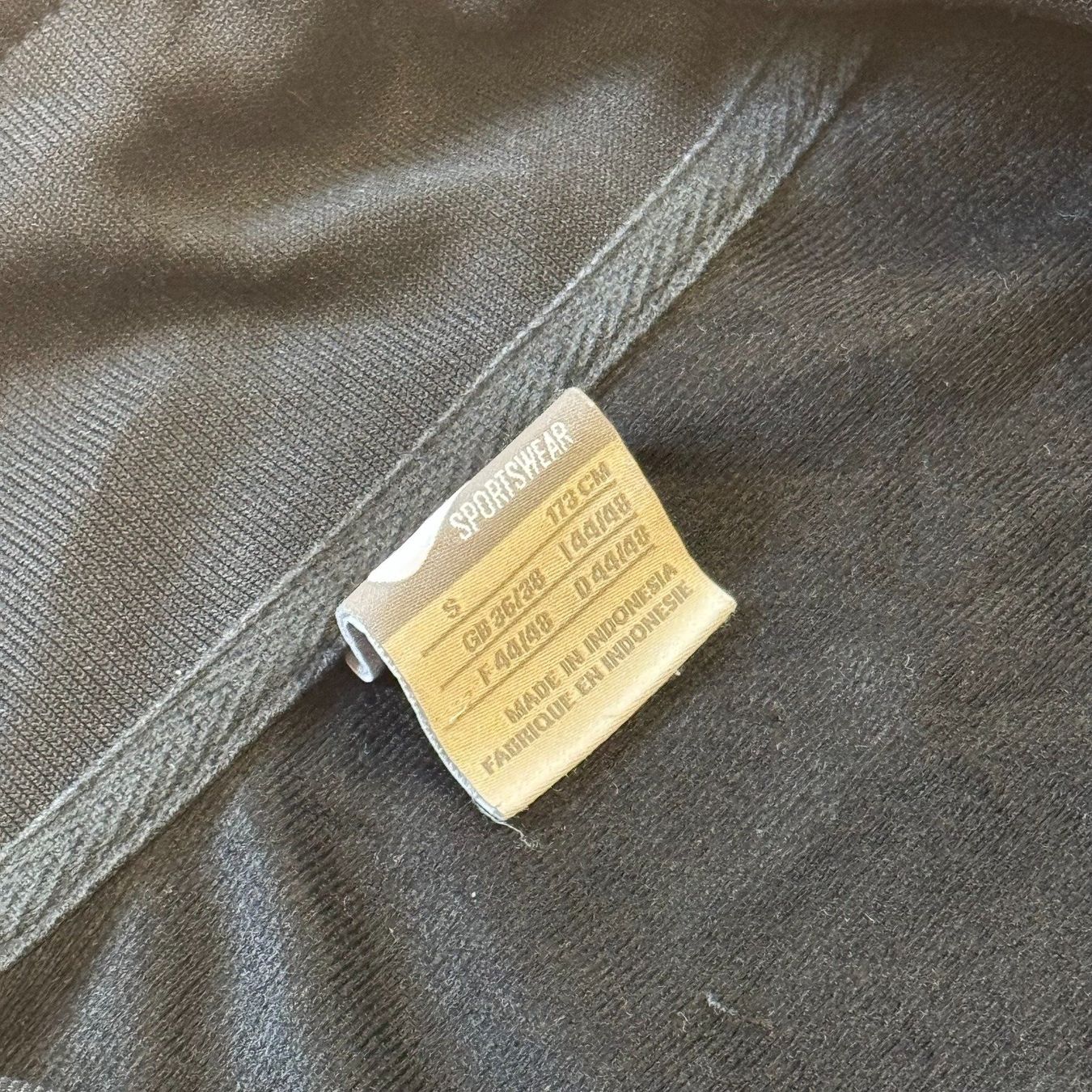 Nike Jacken: Nike Y2K black retro track jacket – Gebraucht aus St. Gallen von sourced_limited 2