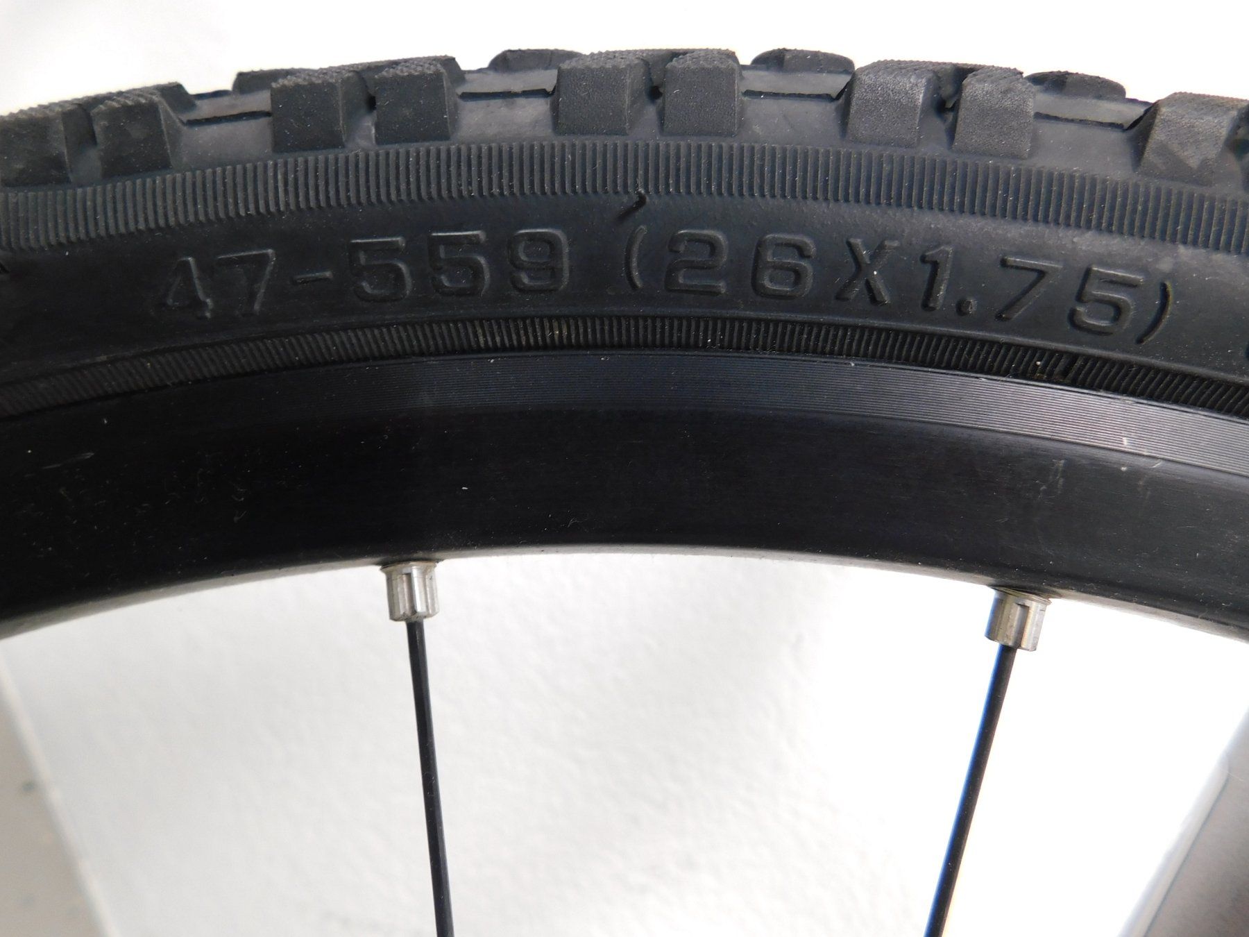 Specialized Biciclette: Mountainbike, Specialized Stumpjumper Pro. Silber & Schwarz – Usato da Jona venduto da  9