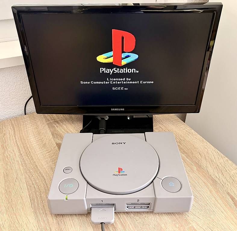 Console: Playstation 1 SCPH-7502 inkl. Controller  – Usato da Ebnat-Kappel venduto da Snowhead 3