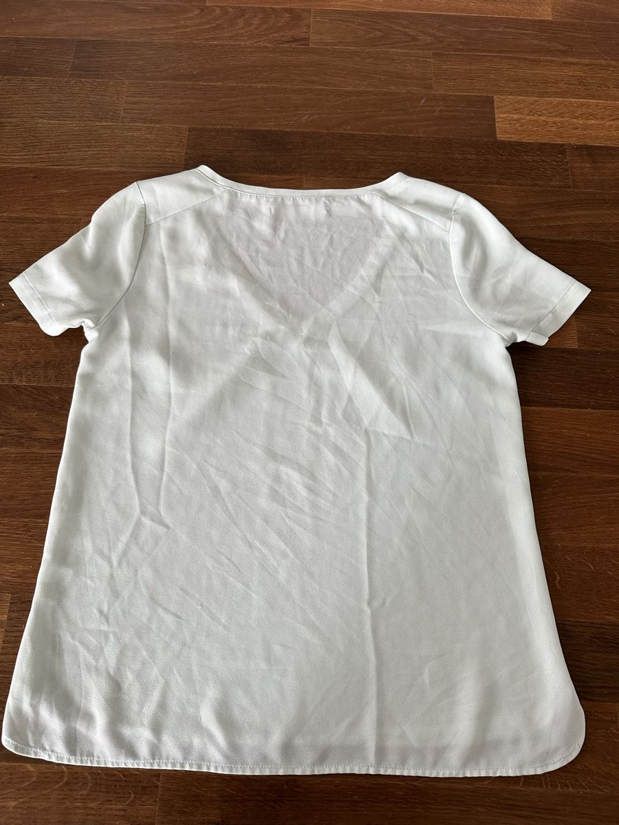 T-shirt: T-Shirt Mint Farbe Reserved – Usato da Dietikon venduto da mike.thorton 1