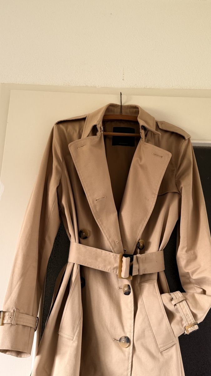 Massimo Dutti Manteaux: Trench coat Massimo Dutti beige taille S – D'occasion à Bulle par LeMoleson 1