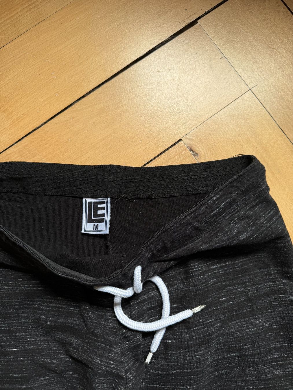 Pantaloni: LIQUID ENERGY - Trainerhose schwarz meliert M – Usato da Zürich venduto da Diazaio 1