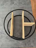 Wandregal rund aus Metall und Holz – dekorative Wandablage