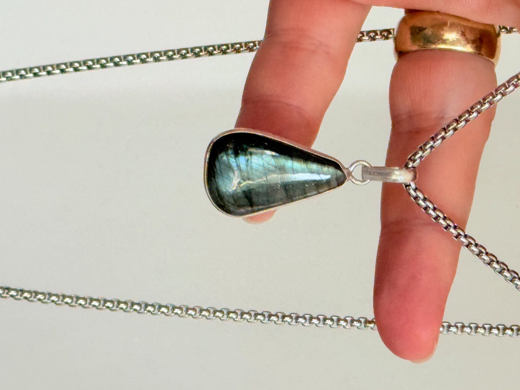 Catenine: Labradorite necklace – Nuovo e nell'imballaggio originale da Genève venduto da AGBERG 7