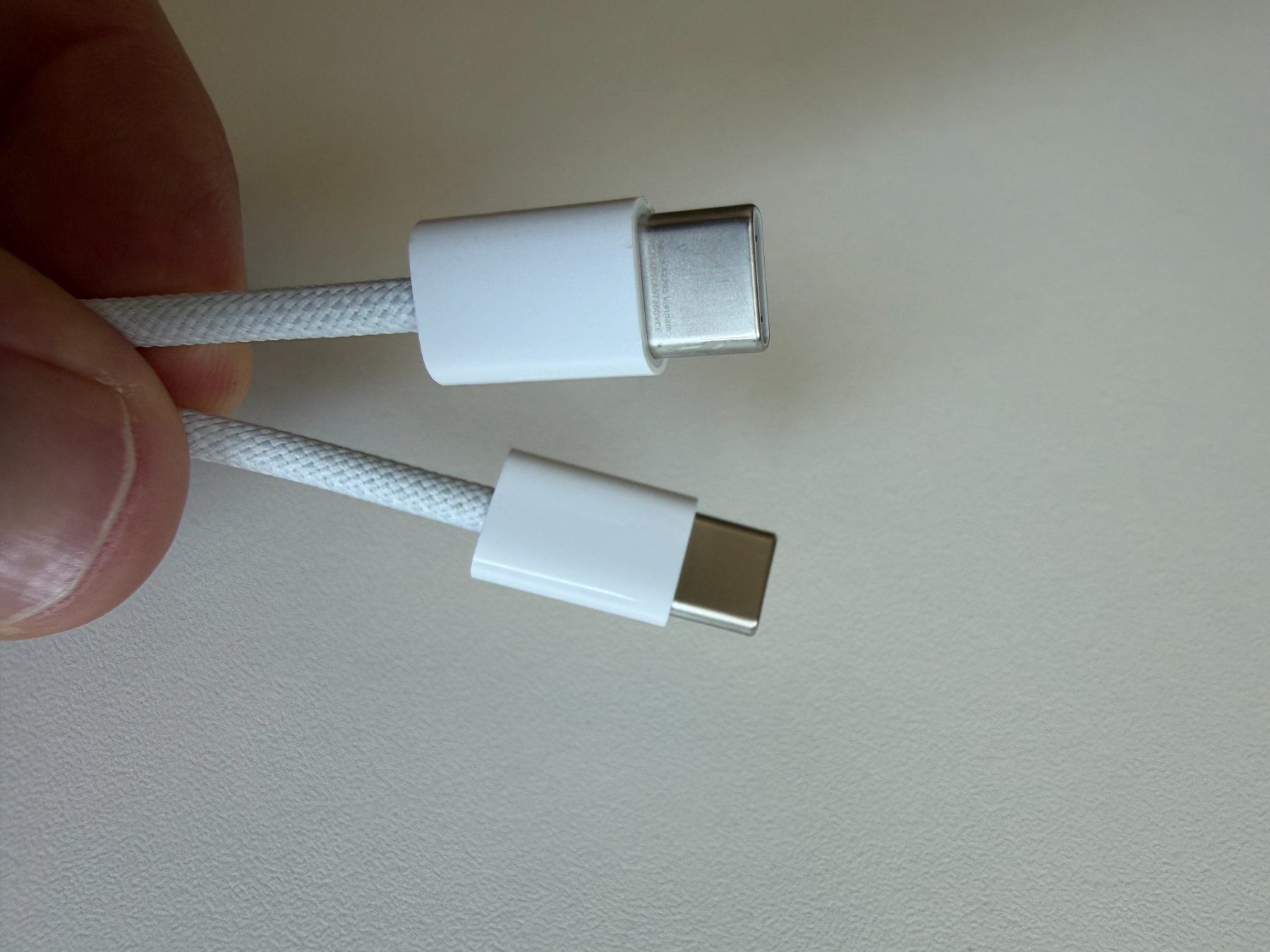 Apple Câbles: Original cable Apple USB C -  USBC – Neuf (Voir description) à Zürich par JulesZHW 1
