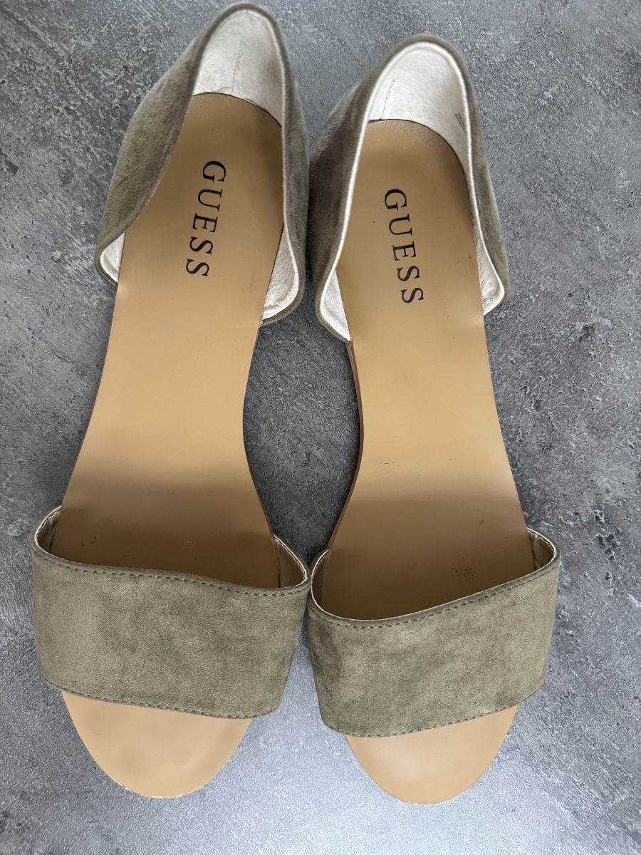 Guess Scarpe da donna: Guess Sandalen flach – Nuovo (secondo la descrizione) da Grenchen venduto da servet.t 1