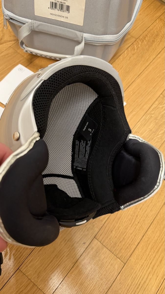 Bogner Caschi: Bogner Skihelm – Usato da Urdorf venduto da jus1991 3