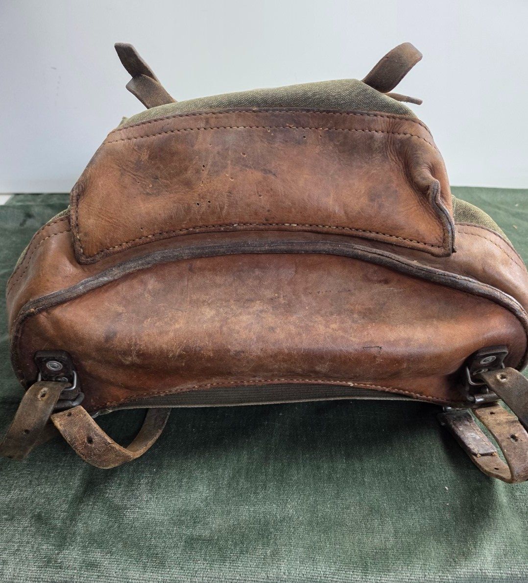 Schweizer Armee Zaini: Schweizer Armee Rucksack – Canvas & Leder – Usato da Flums venduto da Flumsantik 1