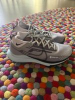 Nike Sneakers 38.5 NP 160.-