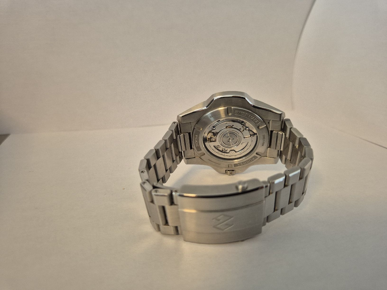 Formex Orologi: Formex REEF AUTOMATIC GMT COSC 300M GRÜN 42 MM – Usato da Dornach venduto da Schoggibaum 2