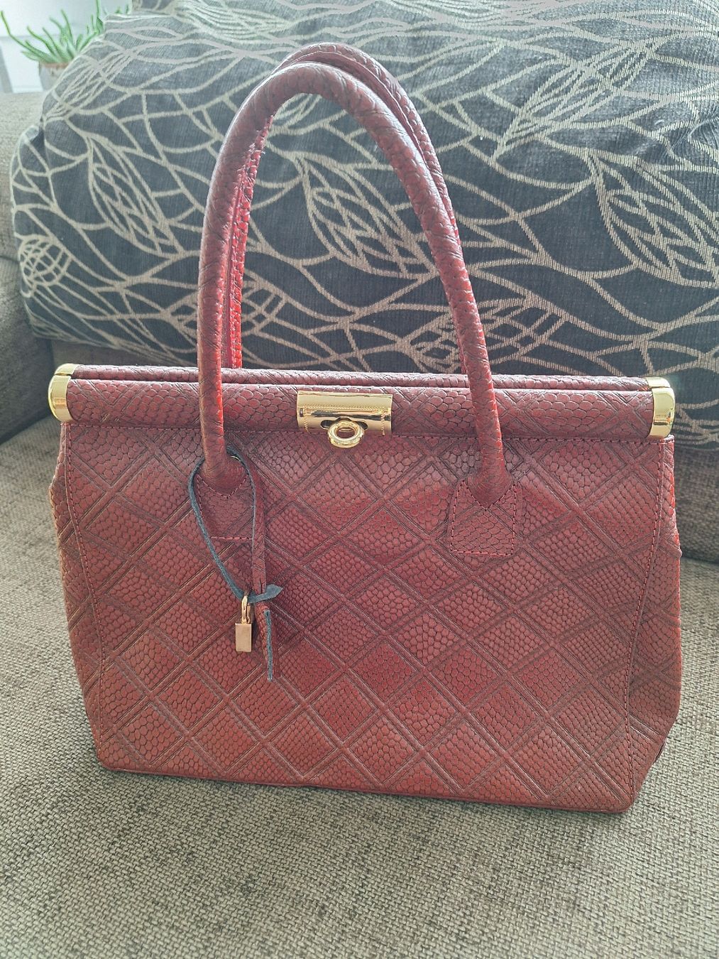 Borse da donna: Handtasche Italien – Nuovo (secondo la descrizione) da Bassersdorf venduto da Makeje58