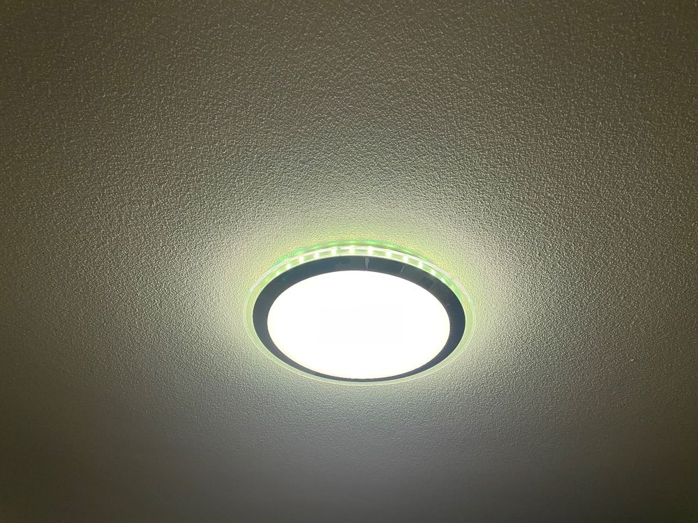 Kronleuchter & Deckenlampen: Deckenlampe (verschiedenfarbiges Licht) – Gebraucht aus Oftringen von son_czw5 6