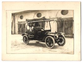 Fotografie Ford Feuerwehr-Auto mit Motor