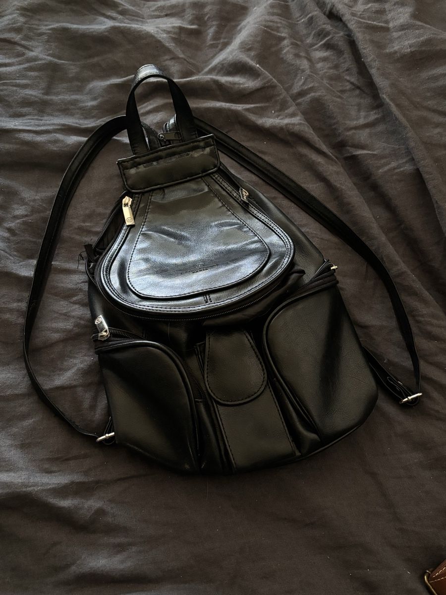 Rucksäcke: Black Backpack Mick Gourd Paris good condition – Gebraucht aus La Chaux-de-Fonds von joa_jk5g