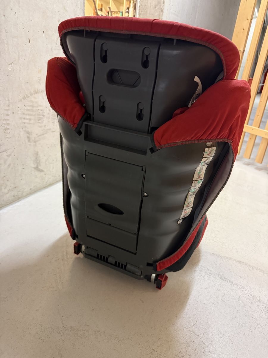 Seggiolini per auto: Kindersitz Römer Kidfix rot  – Usato da Zürich venduto da iva_x2vm 2