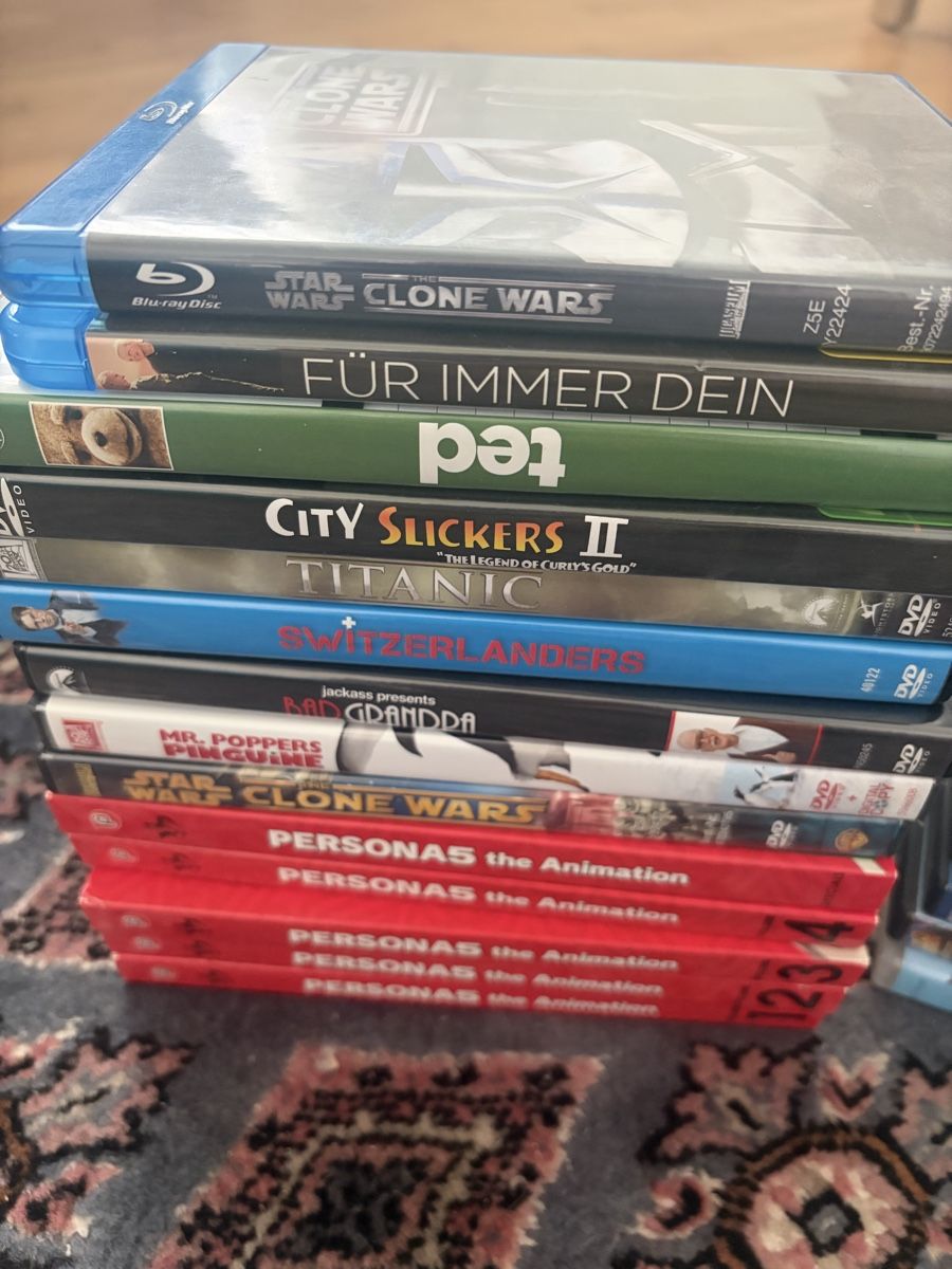 Tutti i DVDs: DVD-Sammlung (+ 2 Blu Ray) – Usato da Rüti ZH venduto da Flowerfield 3