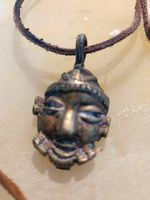 Bronze-Gesicht-Medaillon