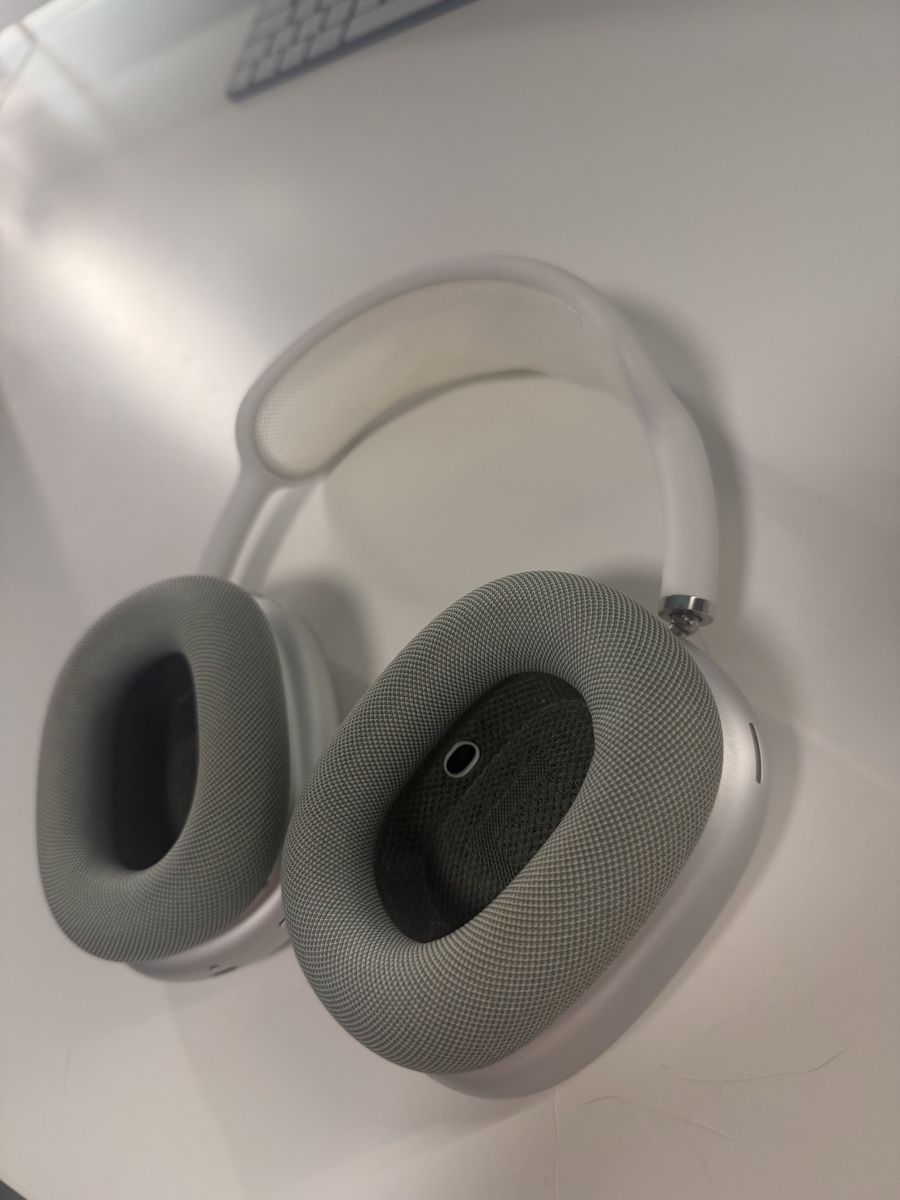 Apple Cuffie: Apple AirPods Max (Lightning) Silber – Usato da Muttenz venduto da sandrasbubble