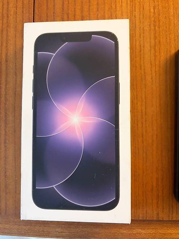 Apple Handys / Smartphones: Apple iPhone 17e – Neu (gemäss Beschreibung) aus Aigle von ale_szw5