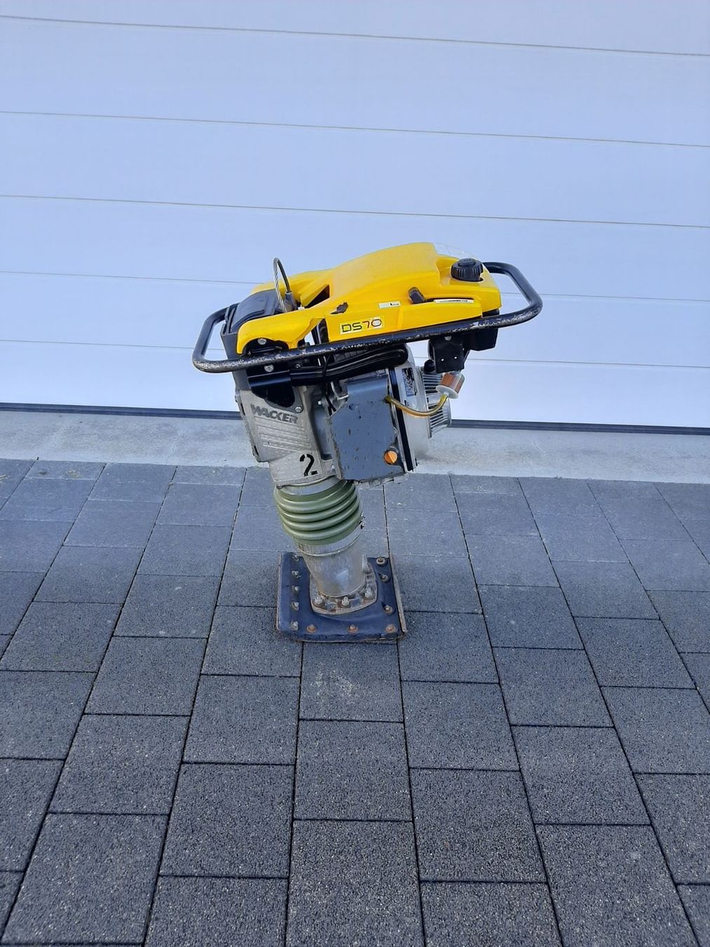 Wacker Neuson Tutte le macchine: Grabenstampfer Rammer Wacker Neuson – Difettoso da Rain venduto da Kleinmoto 1