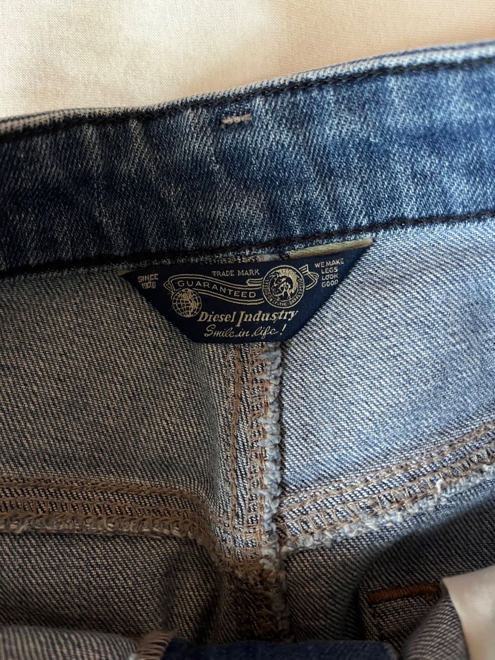 Gonne: Jupe Diesel Taille 26 – Usato da Ste-Croix venduto da JENNY-_- 2