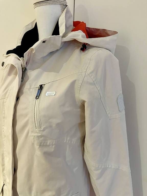 Giacche: Gepflegte Damen Windjacke weiss, Gr. 36 – Usato da Küssnacht am Rigi venduto da Herlinde 1