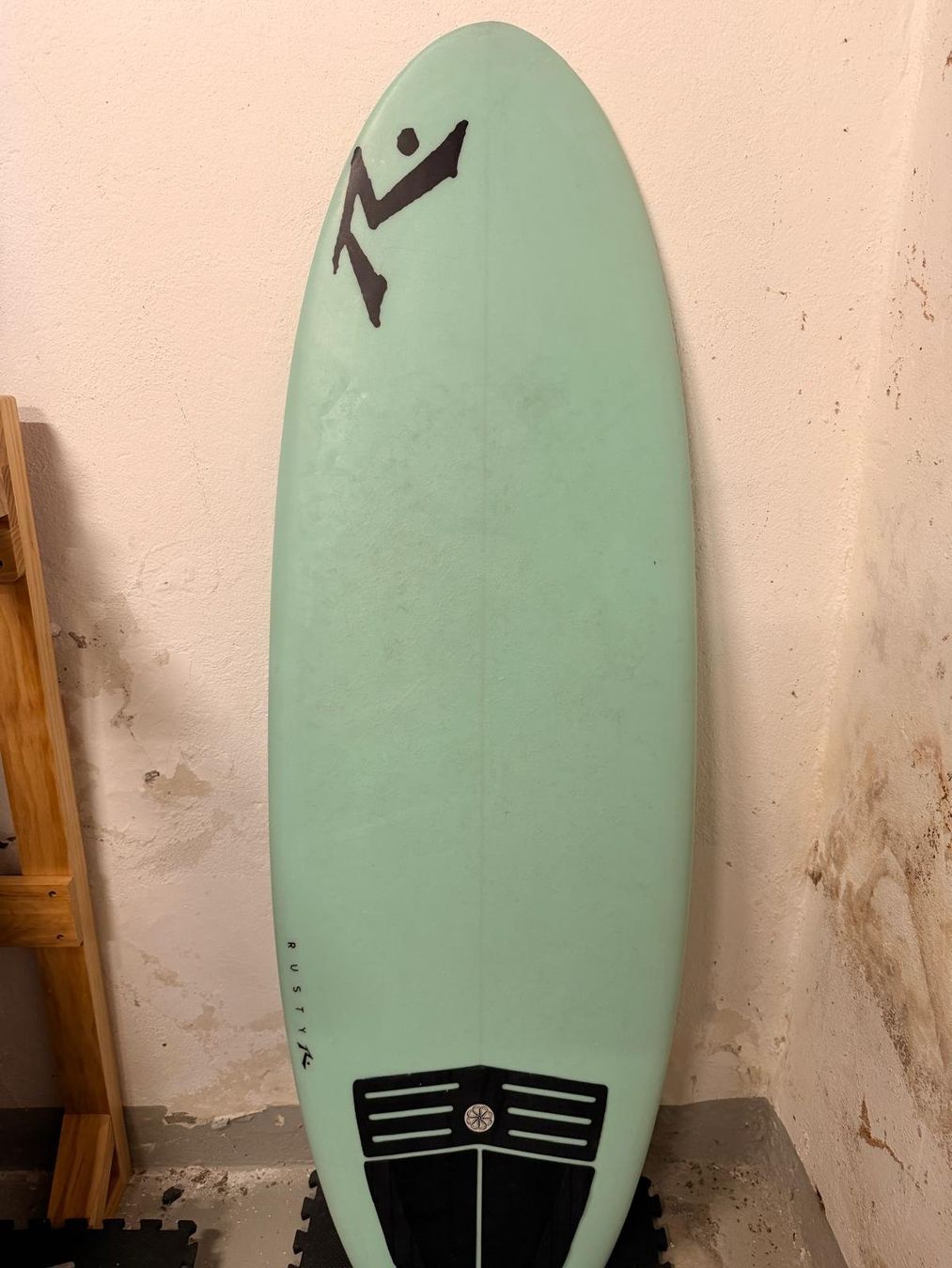 Surfboards & Schwimmbrette: Wakesurf Board, Custom Rusty Underbite, 5'0 / 23 Liter – Gebraucht aus Zürich von martinez76