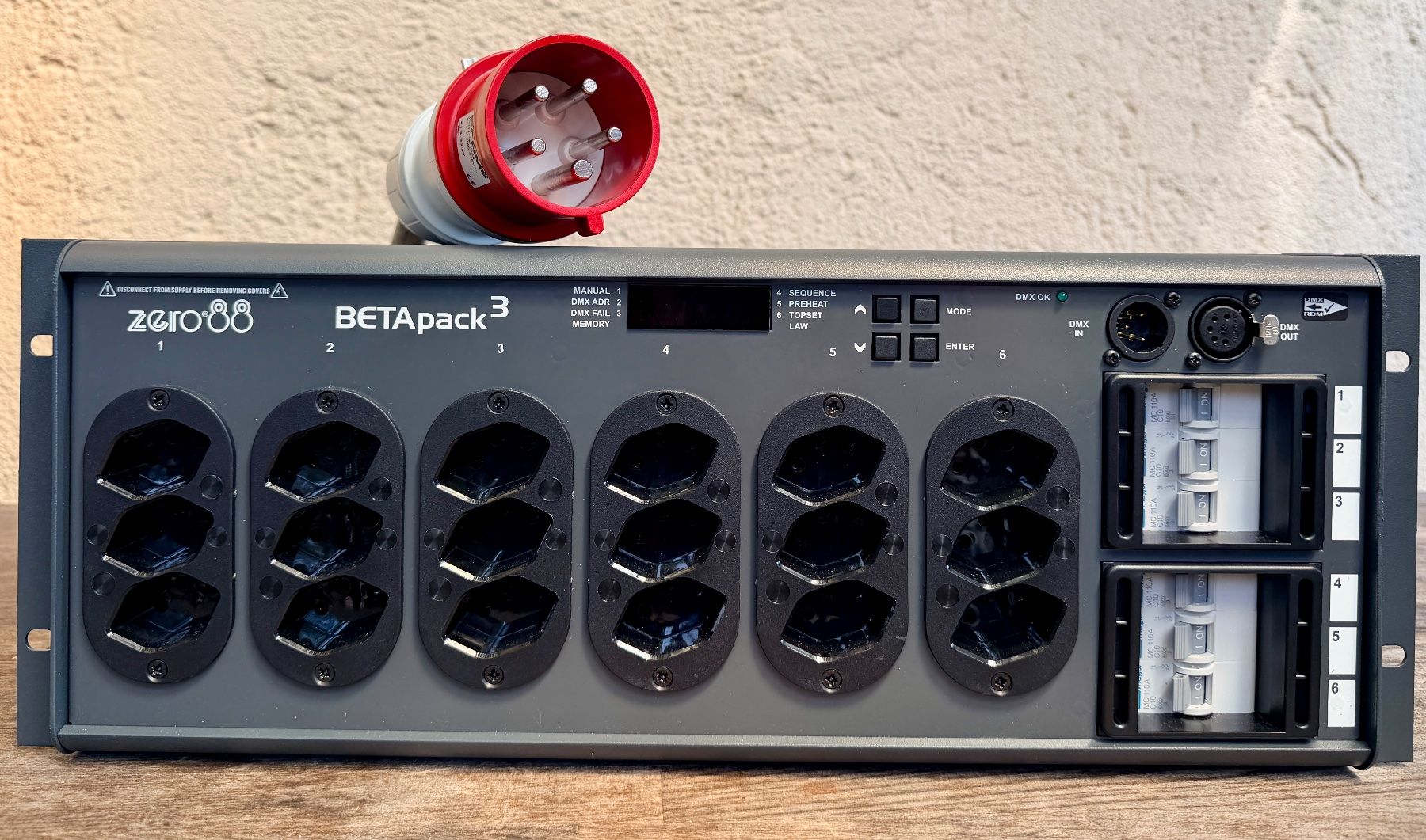 Interrupteurs: Dimmer Zero88 Betapack3 – D'occasion à Luzern par Zian71 2