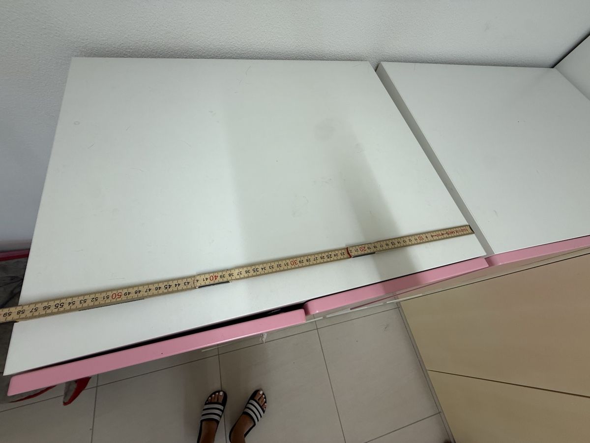 Armoires: Ikea Kleiderschrank pink/weiss – D'occasion à Baar par lad_s9mg 2