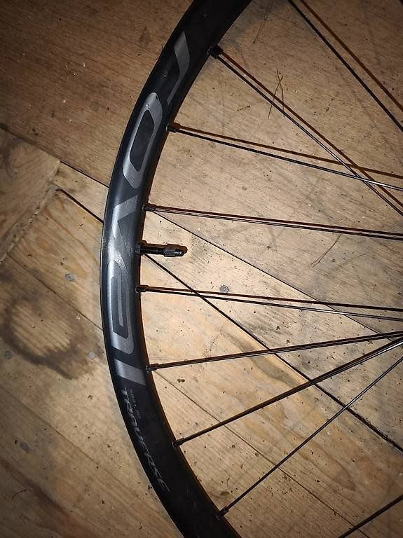 Specialized Pezzi di ricambio: Roval Traverse 27.5 – Usato da Bonstetten venduto da Sti2 1